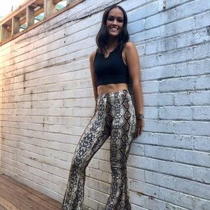 Meet your Posher, Saffon